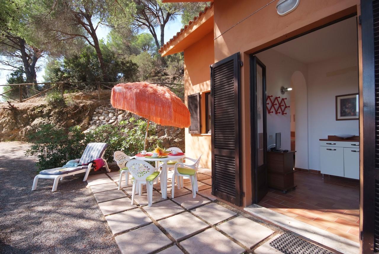 Residence Sud Est ポルト・アッズッロ エクステリア 写真