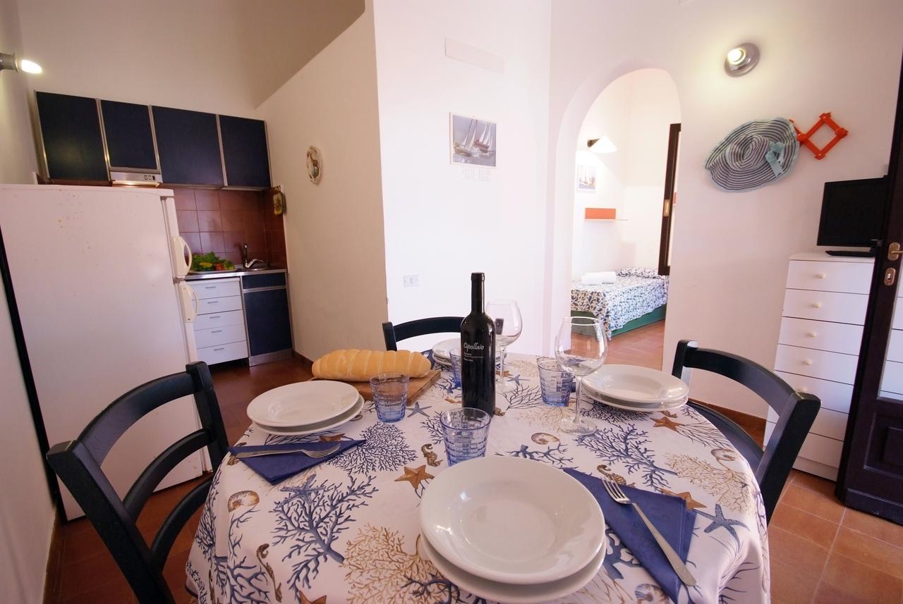 Residence Sud Est ポルト・アッズッロ エクステリア 写真