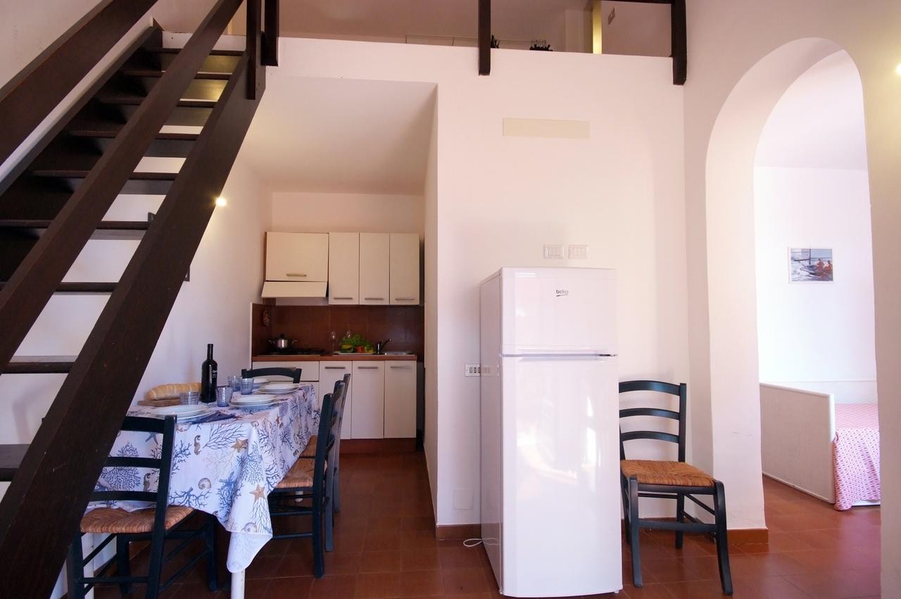 Residence Sud Est ポルト・アッズッロ エクステリア 写真