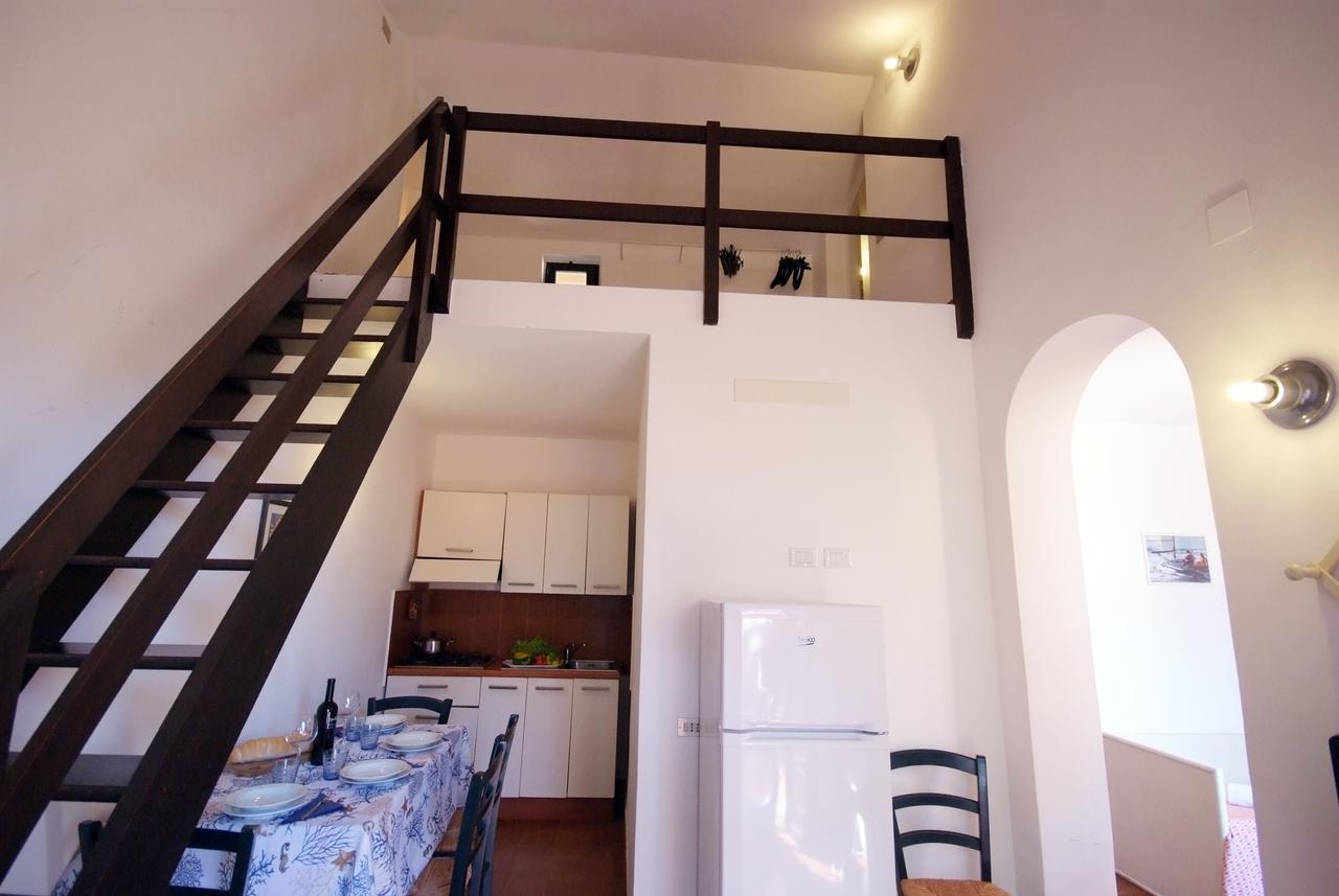 Residence Sud Est ポルト・アッズッロ エクステリア 写真
