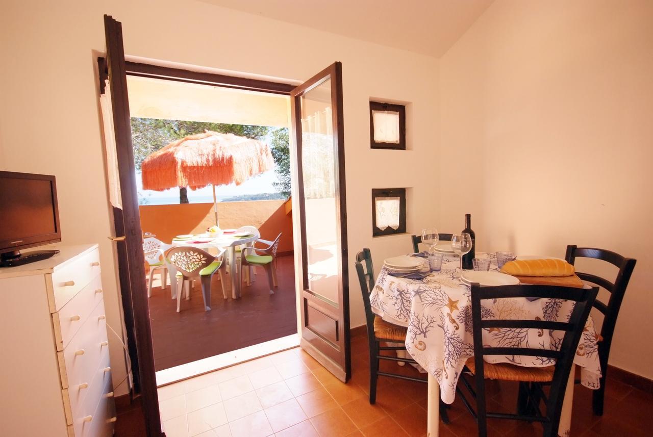 Residence Sud Est ポルト・アッズッロ エクステリア 写真