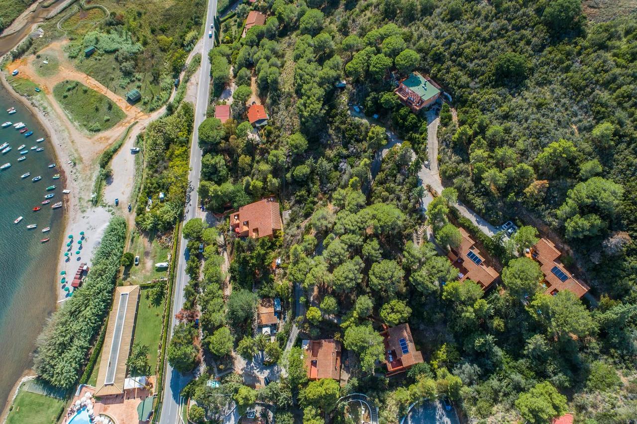 Residence Sud Est ポルト・アッズッロ エクステリア 写真